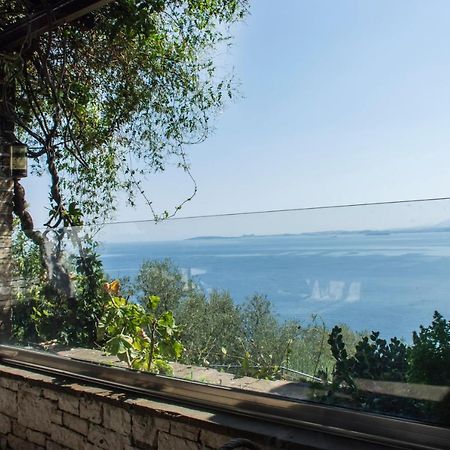 Aris Studio Corfu Pyrgi  Luaran gambar