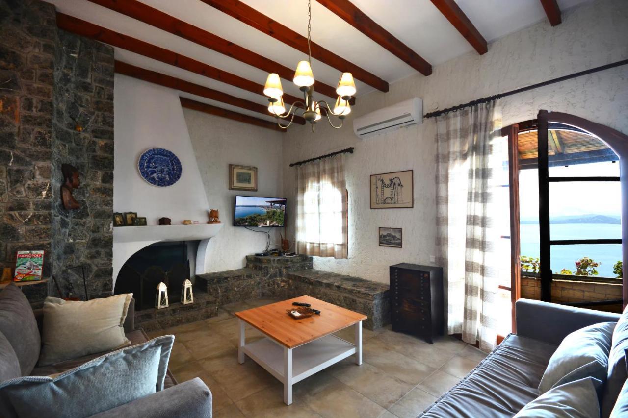 Aris Studio Corfu Pyrgi  Luaran gambar