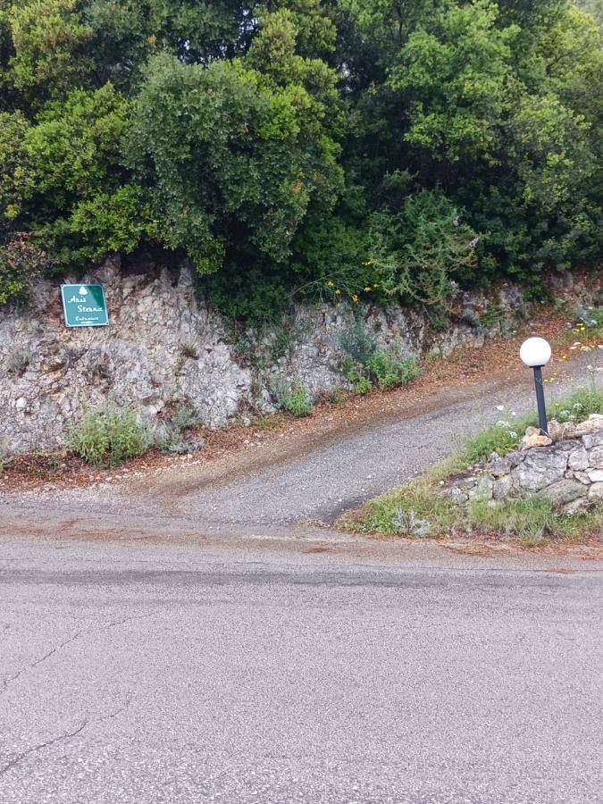 Aris Studio Corfu Pyrgi  Luaran gambar